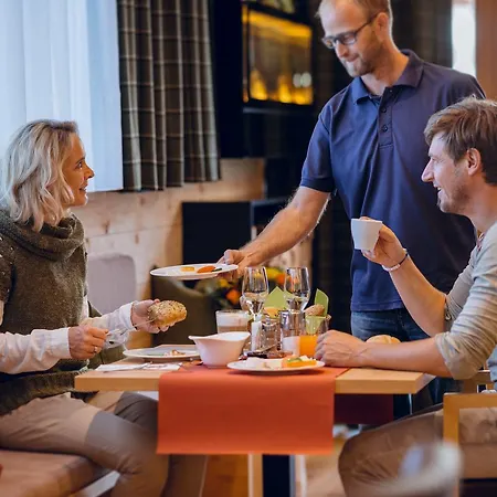 Rittis Alpin Dachstein Aparthotel 4*
